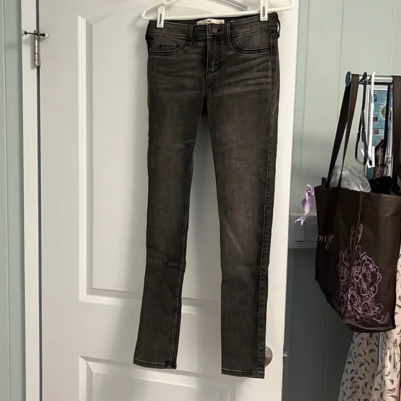Hollister skinny jeans - Picture 2 of 5